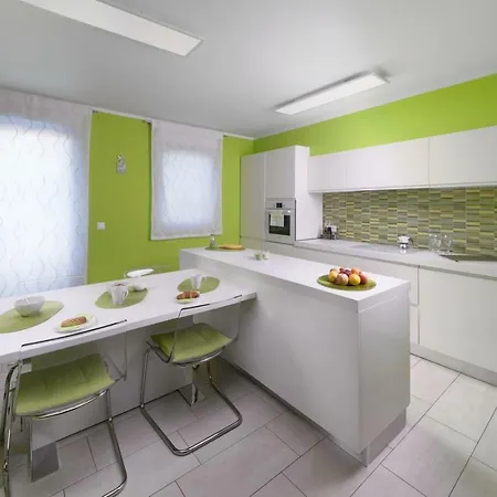 Rainbow Apartman Póla Kültér fotó