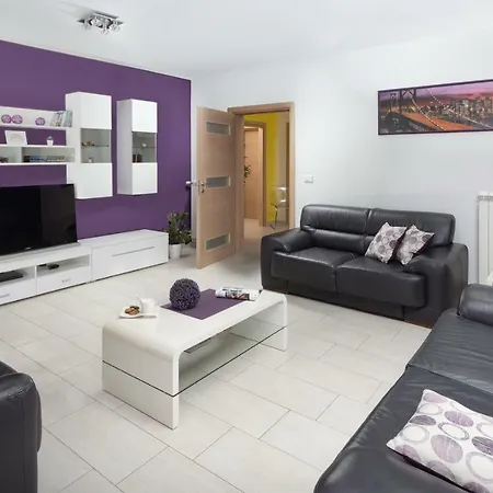 Rainbow Apartman Póla Kültér fotó